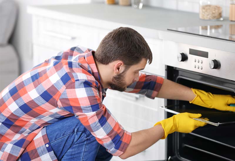 How-to-Deep-Clean-Your-Oven-Naturally